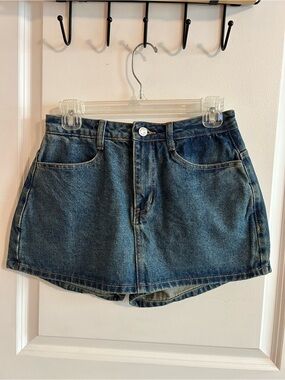 NWT Missguided Classic Dark Wash Denim Mini Skort